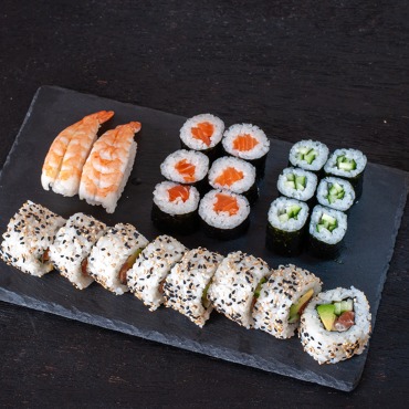 SUSHI MENU SMALL 22ks